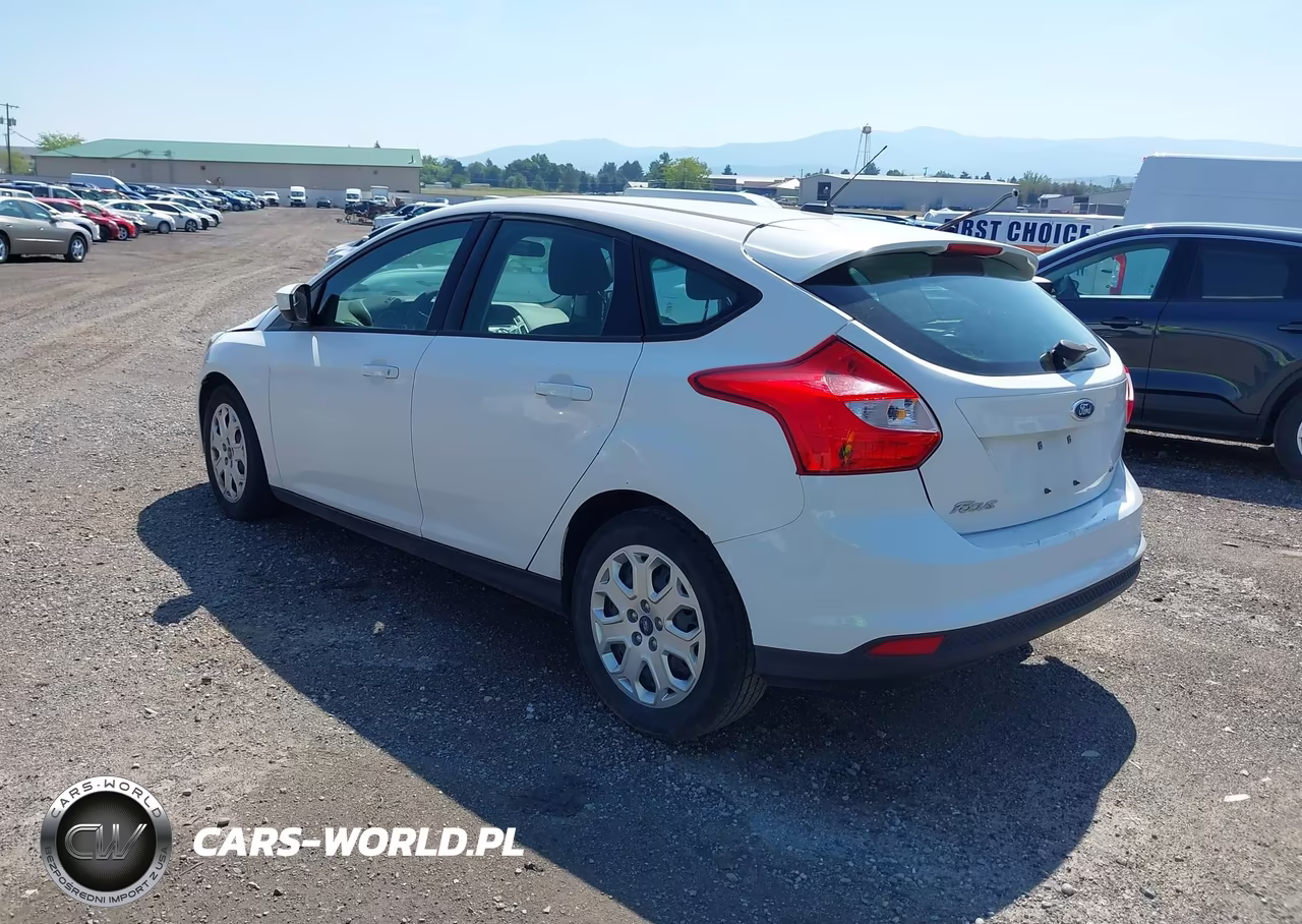 2012 Ford Focus Se VIN:1FAHP3K23CL330772 - 3