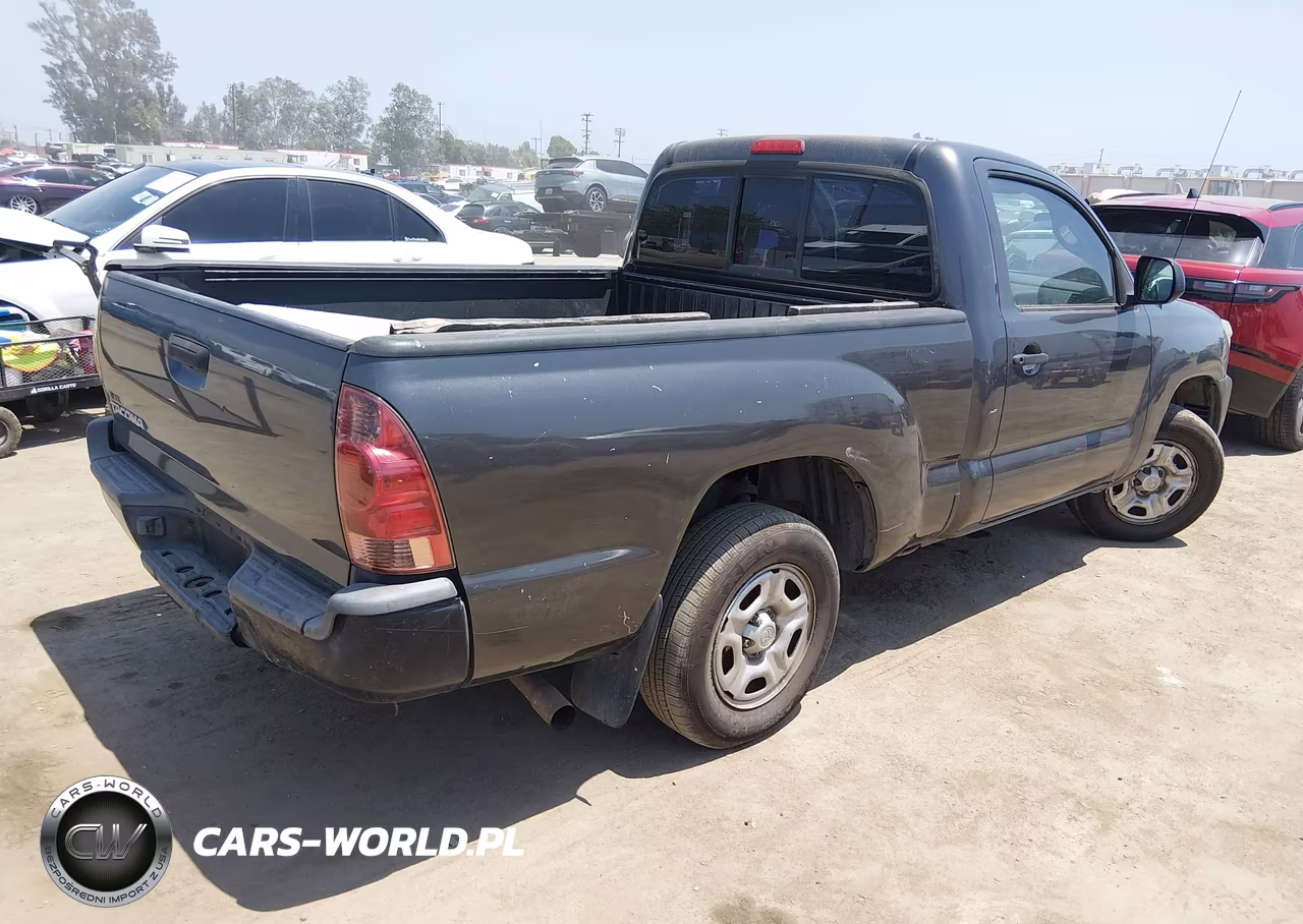 2014 Toyota Tacoma VIN:5TFNX4CN0EX032736 - 4