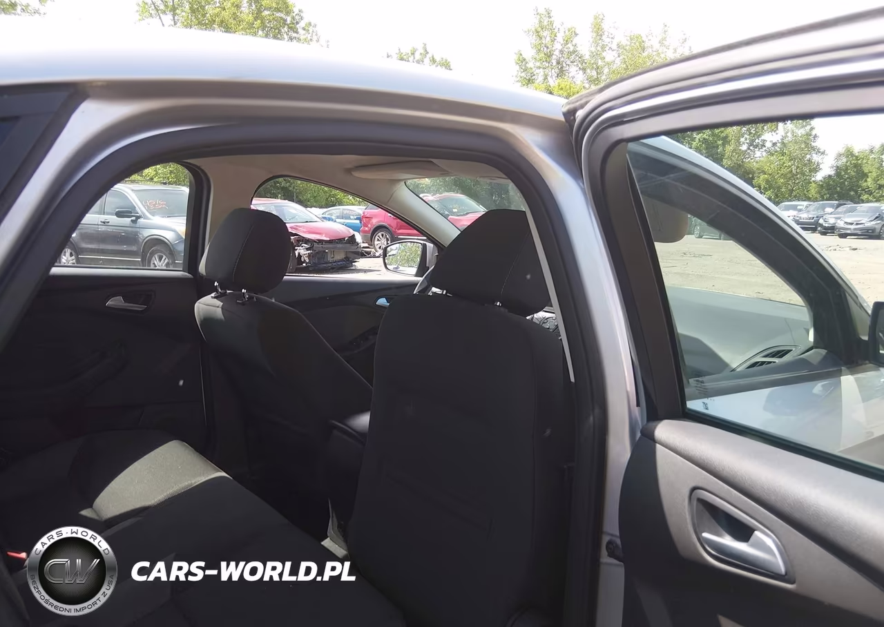 2014 Ford Focus Se VIN:1FADP3F26EL411454 - 8