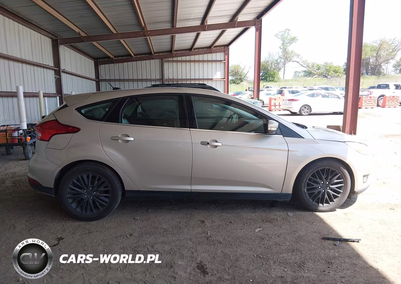 2017 Ford Focus Titanium VIN:1FADP3N25HL240461 - 13