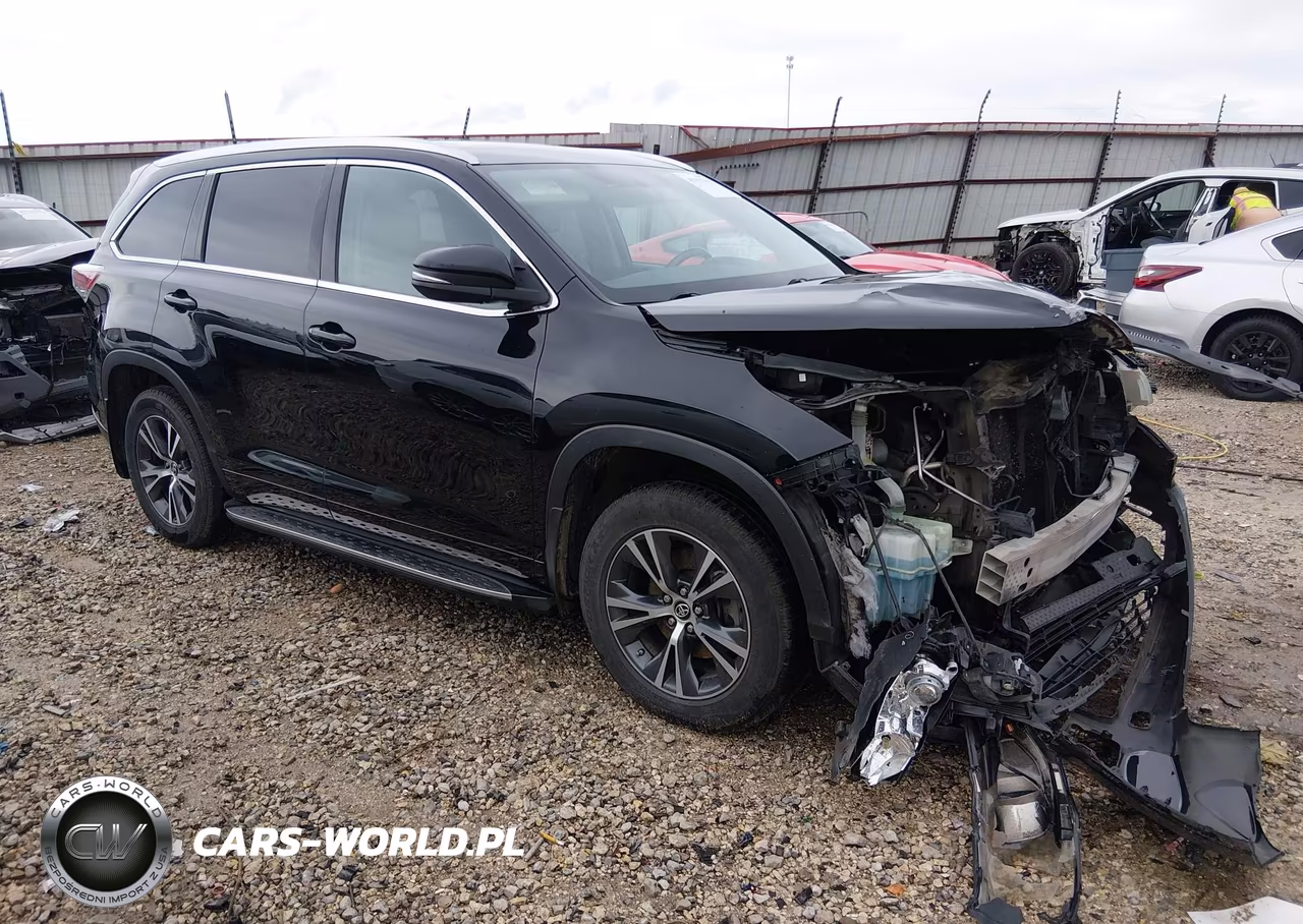 2016 Toyota Highlander Xle V6 – zdjęcie 1 z 16