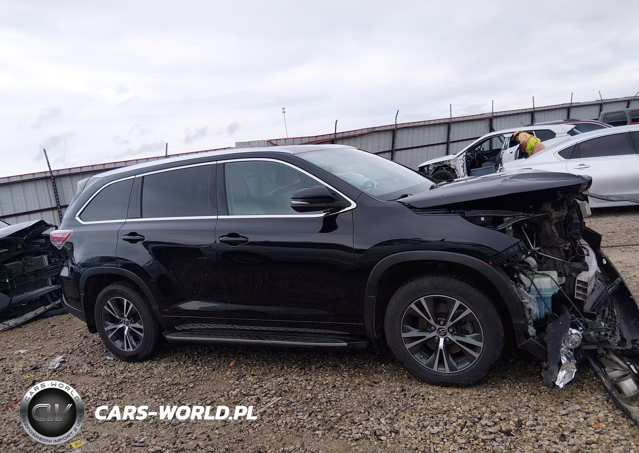 2016 Toyota Highlander Xle V6 VIN:5TDKKRFH1GS152090 - 13