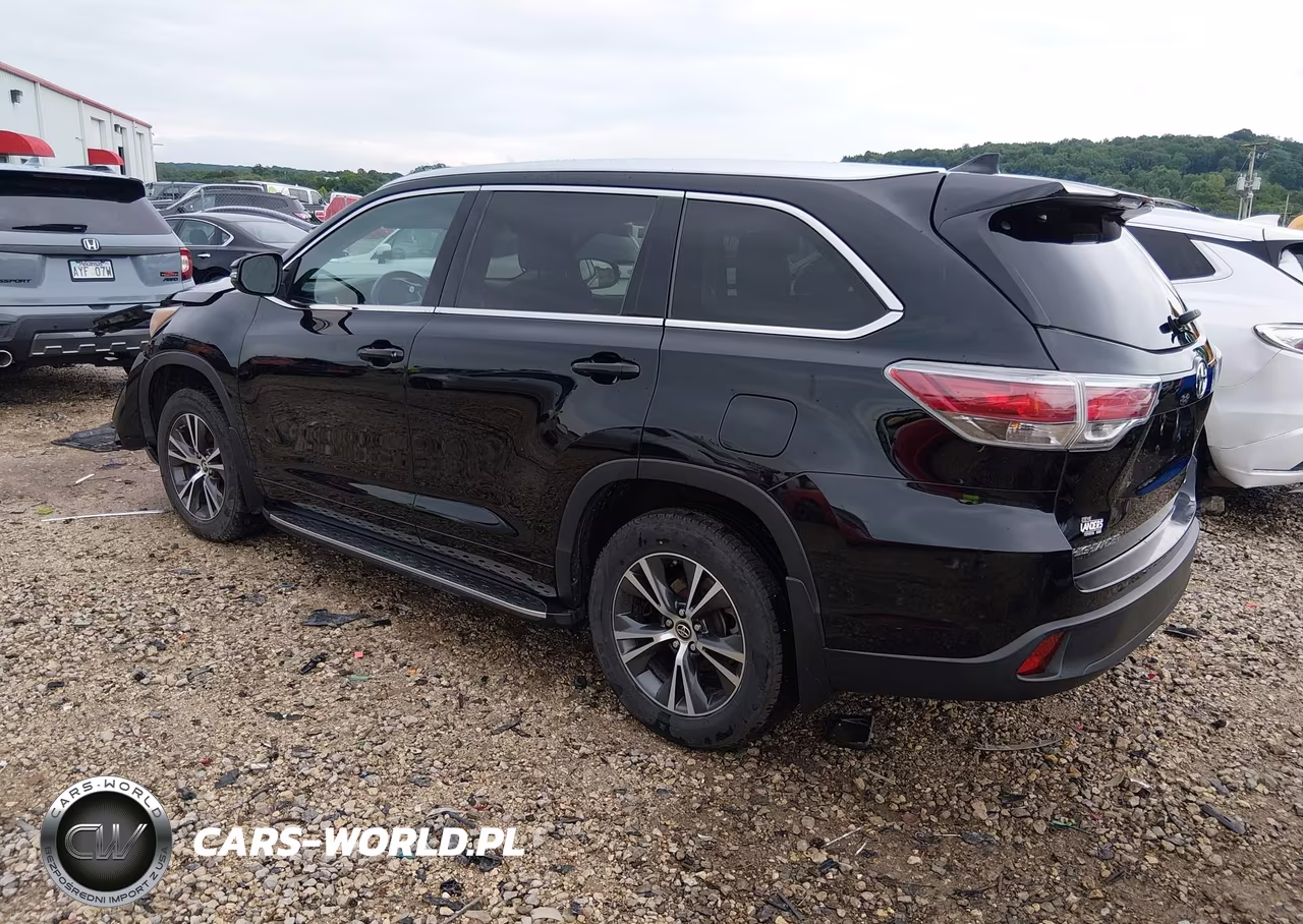 2016 Toyota Highlander Xle V6 VIN:5TDKKRFH1GS152090 - 3