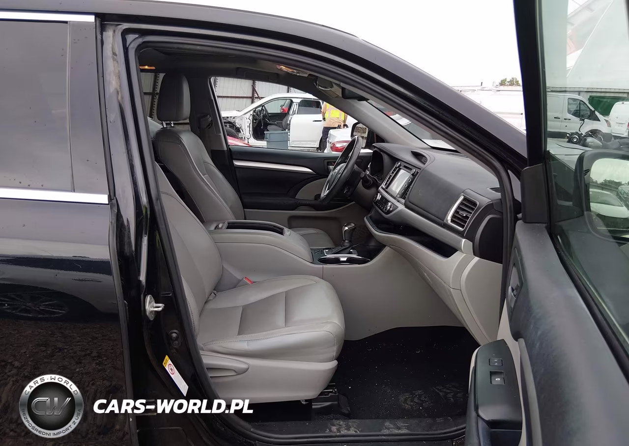 2016 Toyota Highlander Xle V6 VIN:5TDKKRFH1GS152090 - 5
