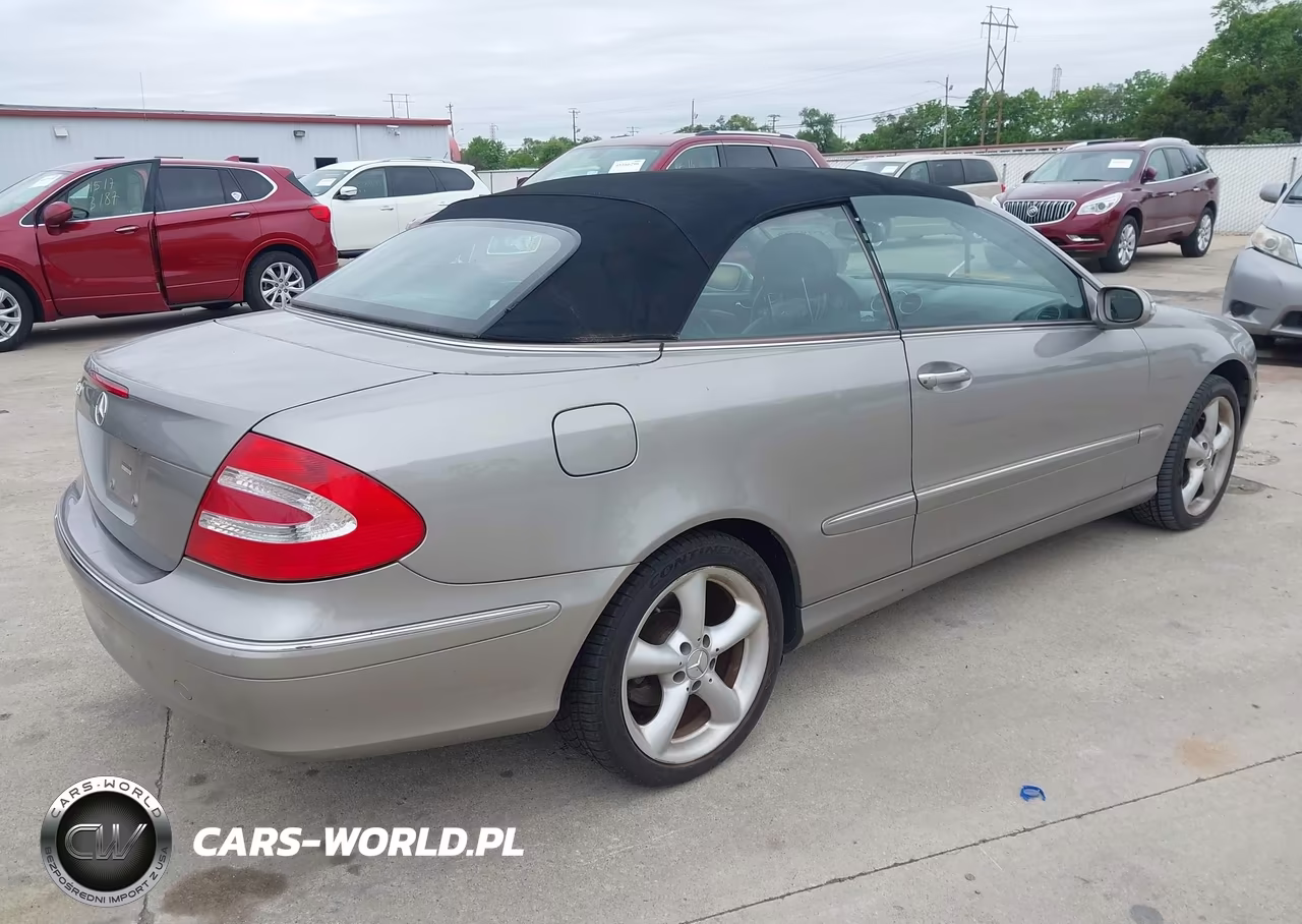 2005 Mercedes-Benz Clk 320 VIN:WDBTK65J45F152880 - 4