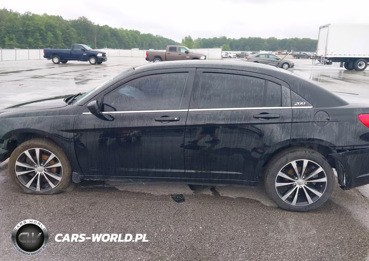 2014 Chrysler 200 Touring VIN:1C3CCBBBXEN198065 - 14