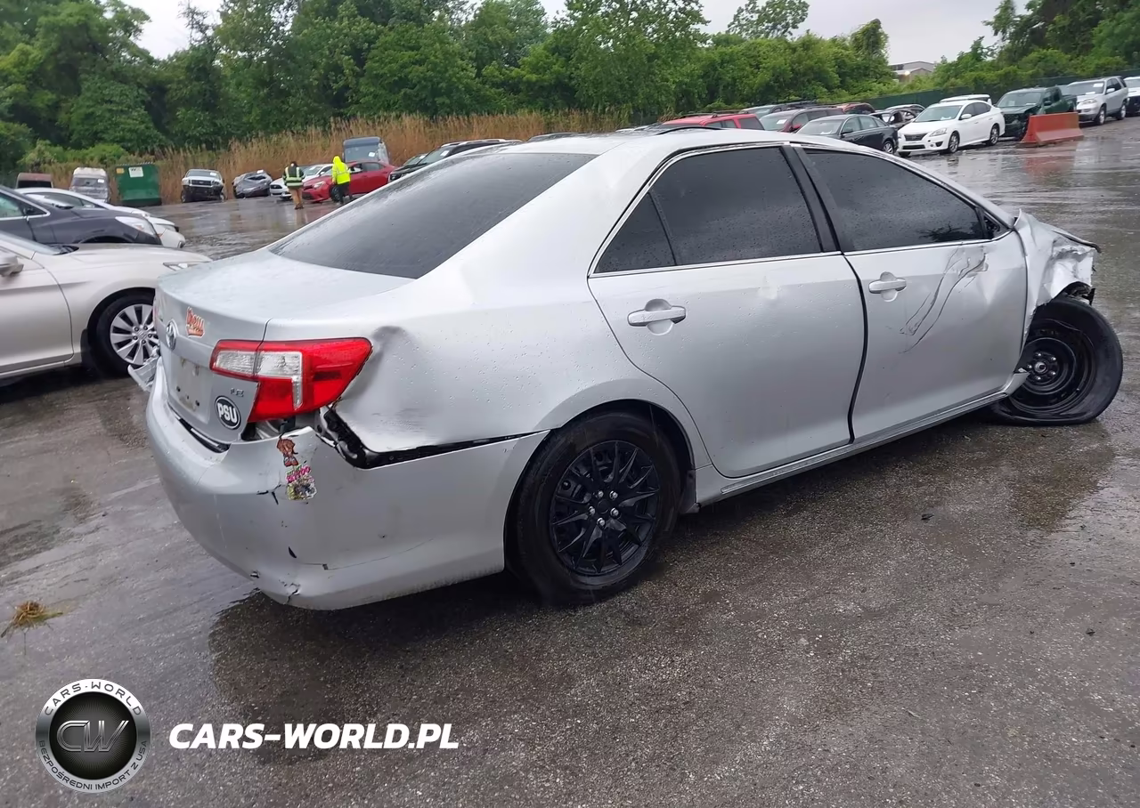 2013 Toyota Camry Le VIN:4T4BF1FK7DR311091 - 4