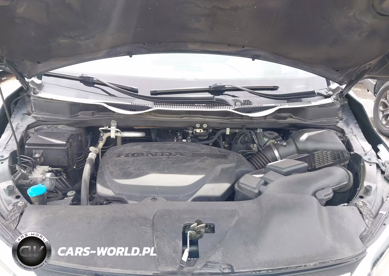 2018 Honda Odyssey Elite VIN:5FNRL6H96JB057651 - 10