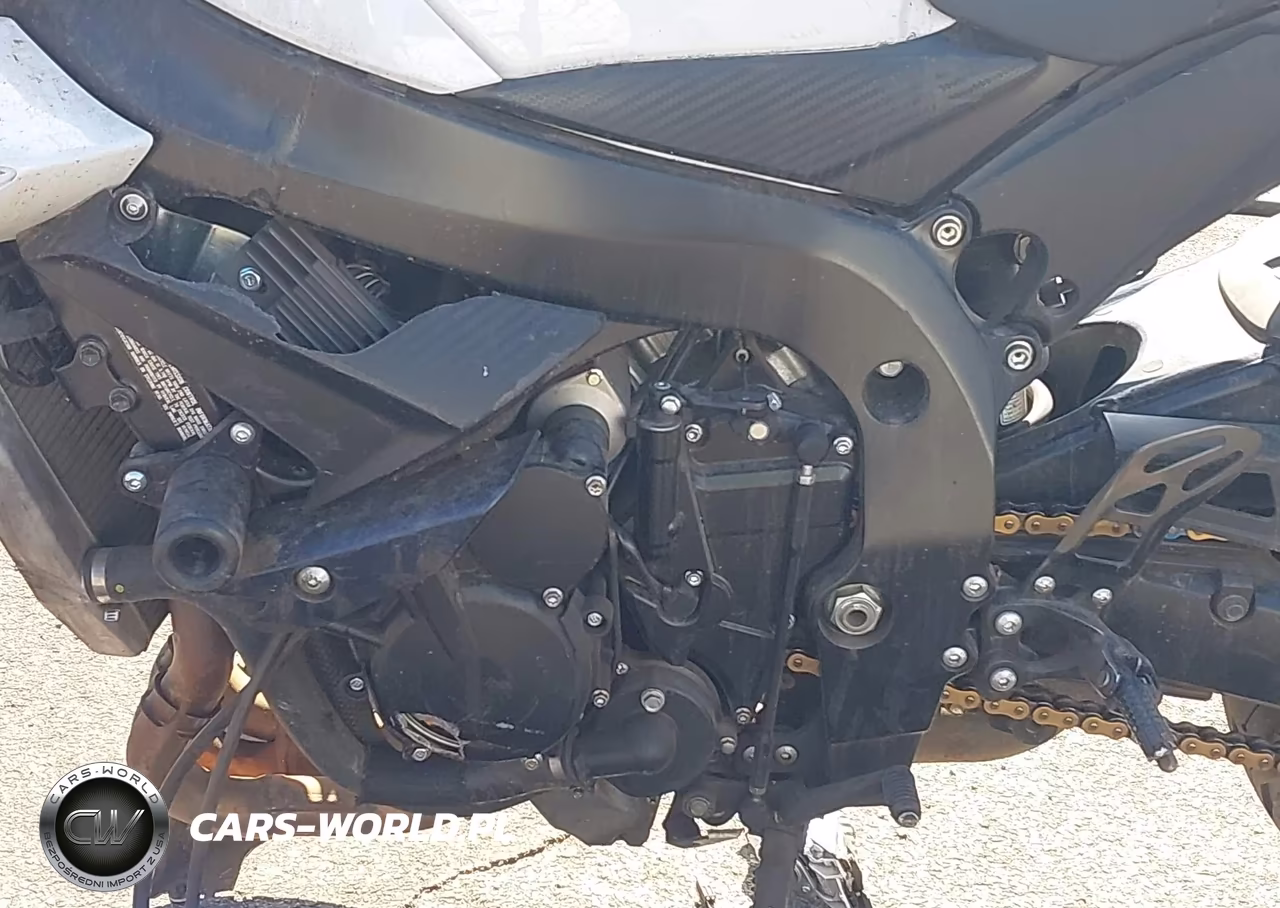 2025 Suzuki Gsx-R750 VIN:JS1GR7MA6S7100043 - 9