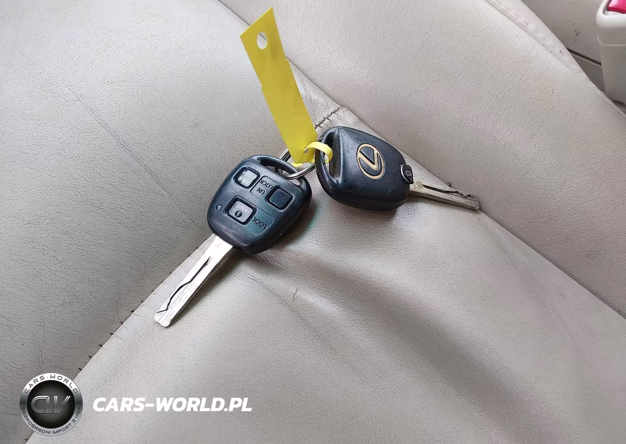 2007 Lexus Rx 350 VIN:2T2HK31U77C020497 - 11