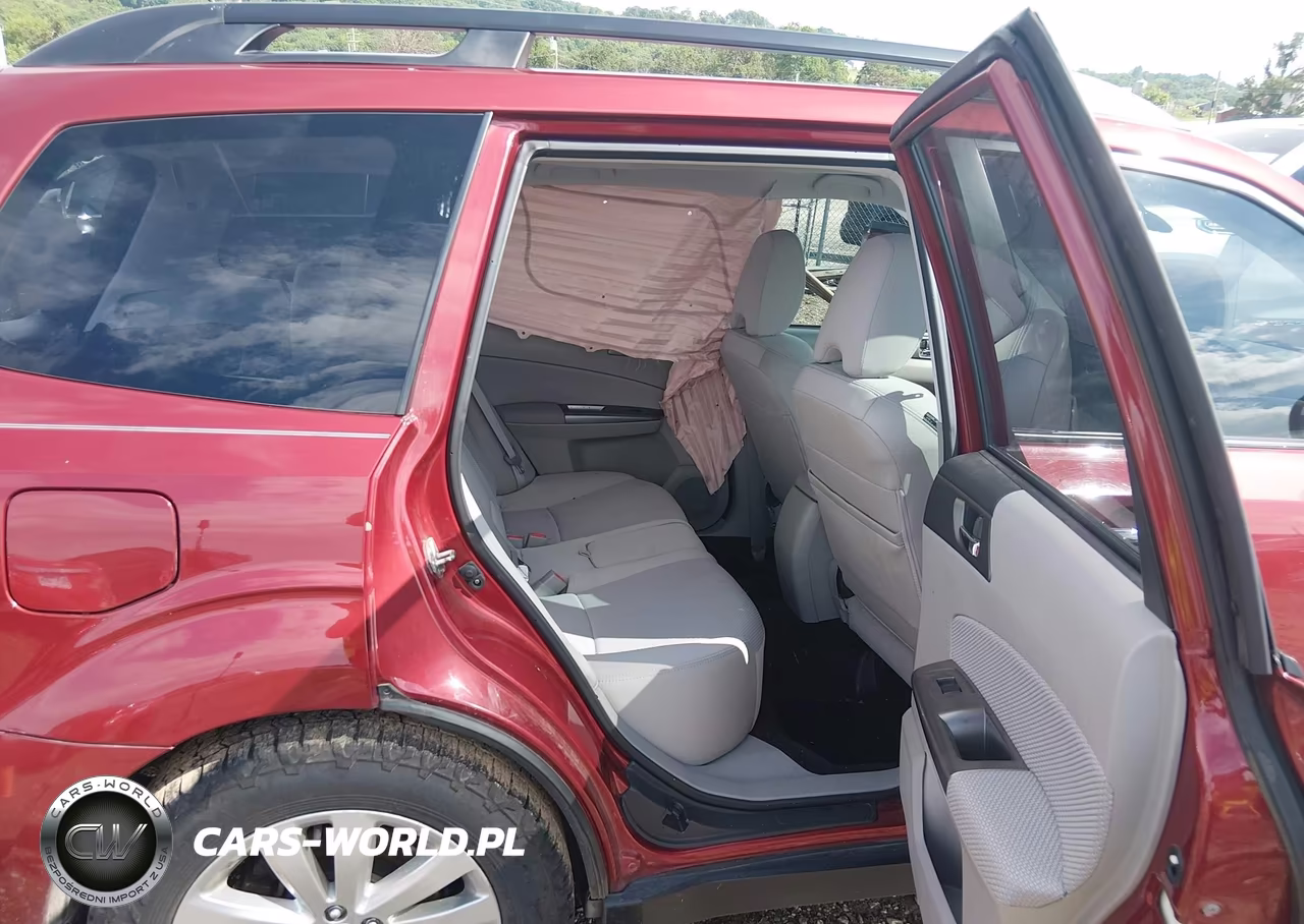 2012 Subaru Forester 2.5X Premium VIN:JF2SHBDC2CH460611 - 8