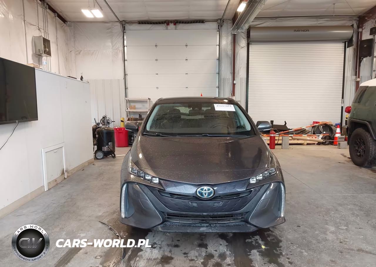 2017 Toyota Prius Prime Premium VIN:JTDKARFP4H3051512 - 12
