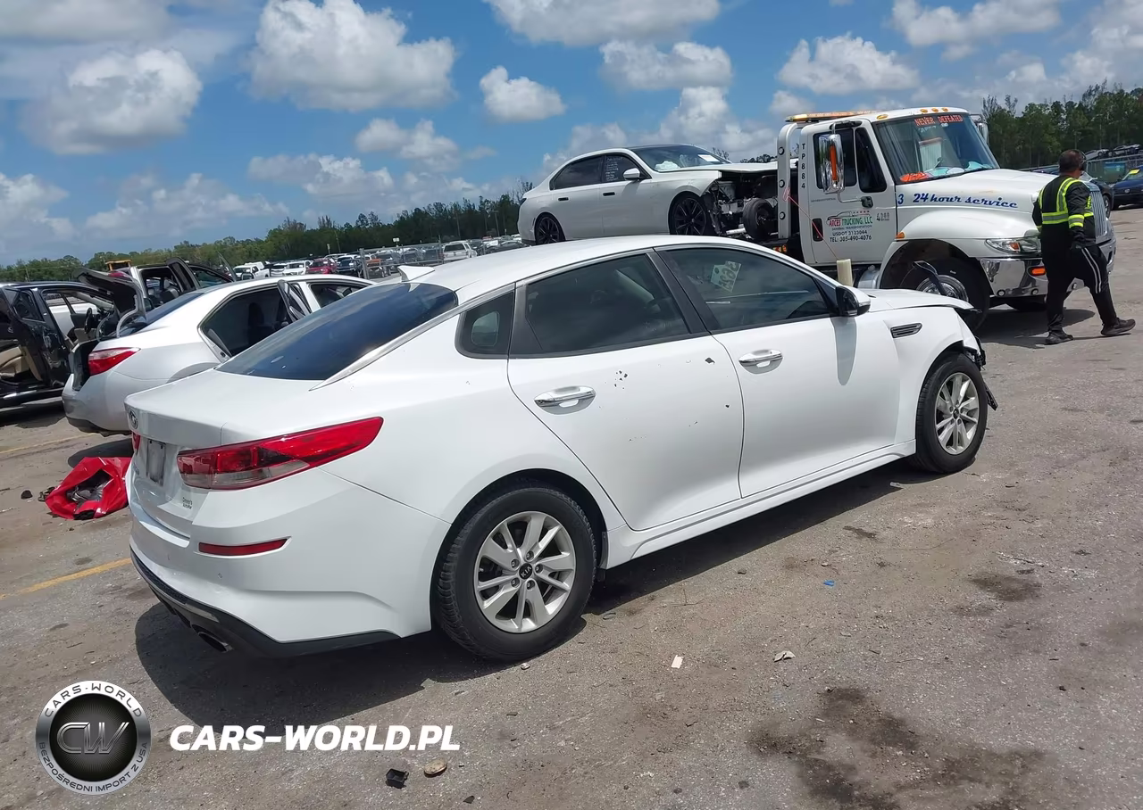 2019 Kia Optima Lx VIN:5XXGT4L39KG280988 - 4