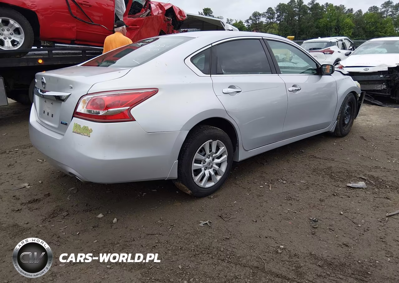 2013 Nissan Altima 2.5 S VIN:1N4AL3AP4DC162622 - 4