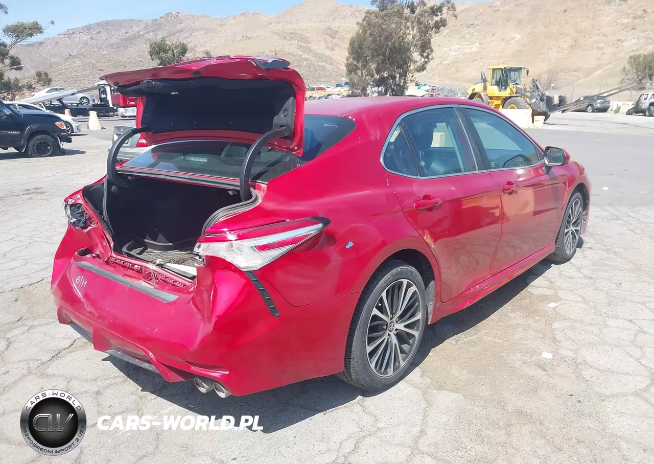 2020 Toyota Camry Se VIN:4T1G11AK8LU378996 - 4