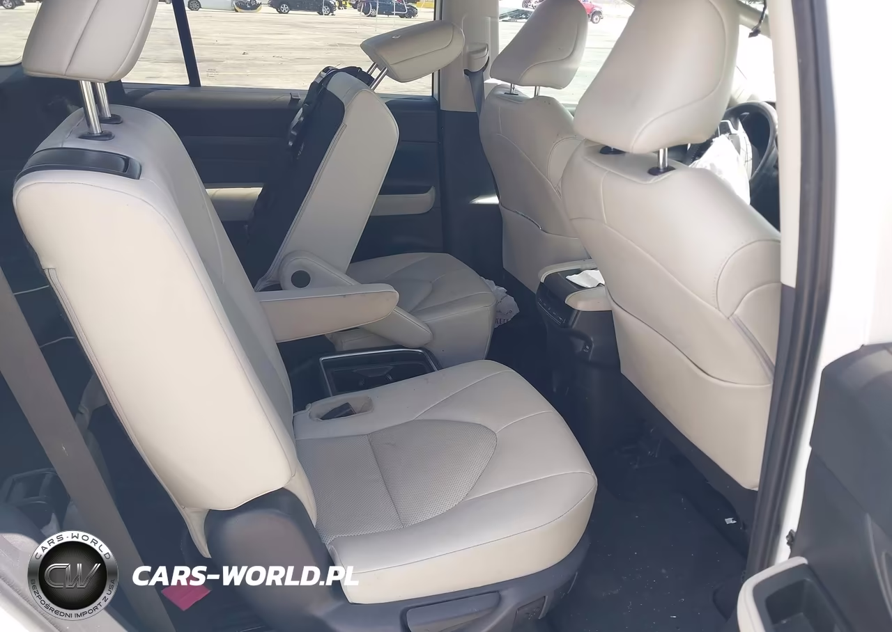 2025 Toyota Grand Highlander Hybrid Xle VIN:5TDACAB54SS046294 - 8