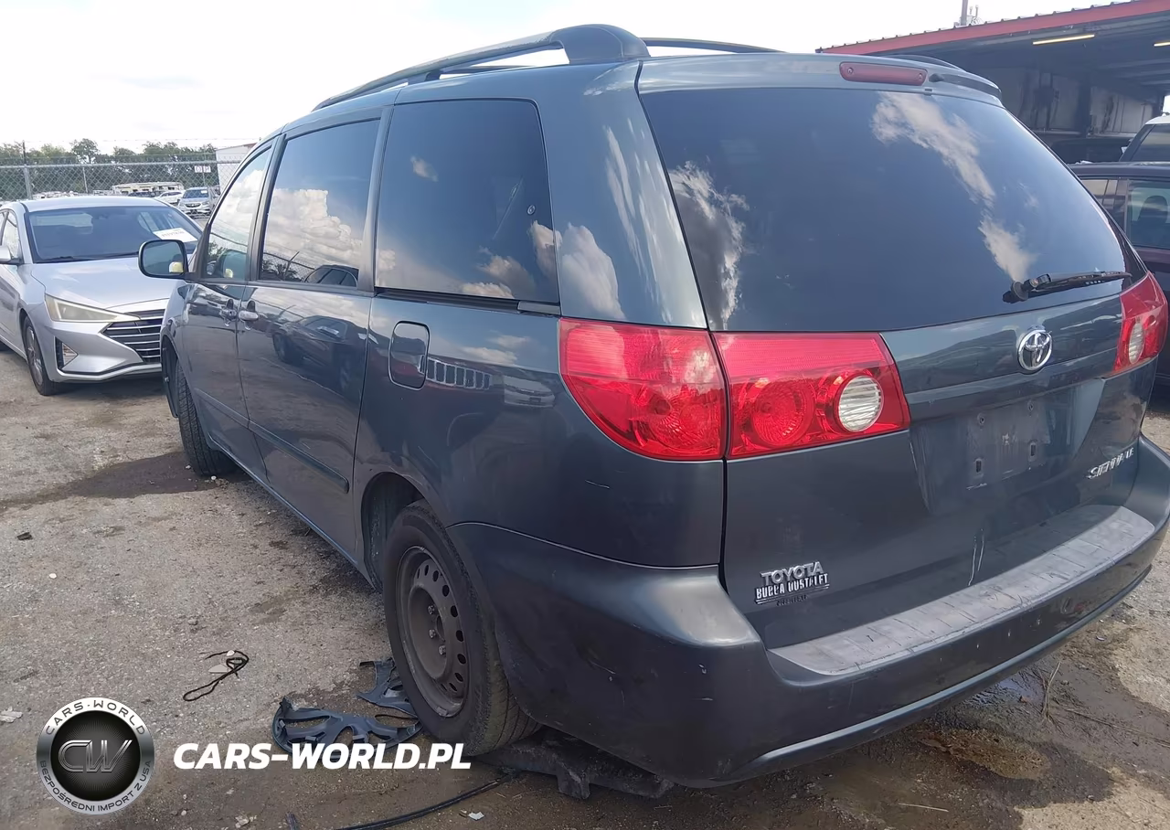 2007 Toyota Sienna Le VIN:5TDZK23C17S017027 - 3
