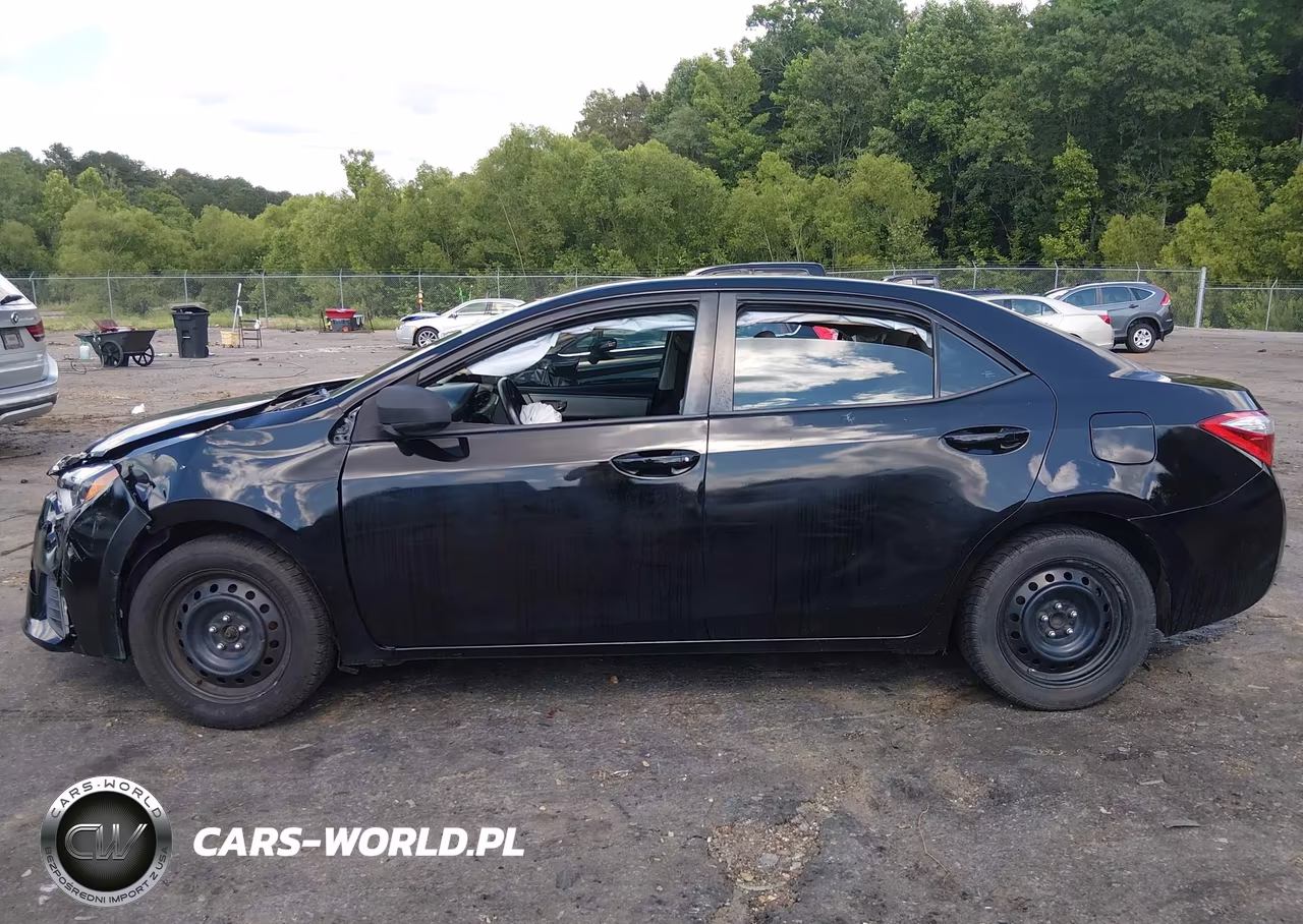 2016 Toyota Corolla Le VIN:5YFBURHE4GP372443 - 14