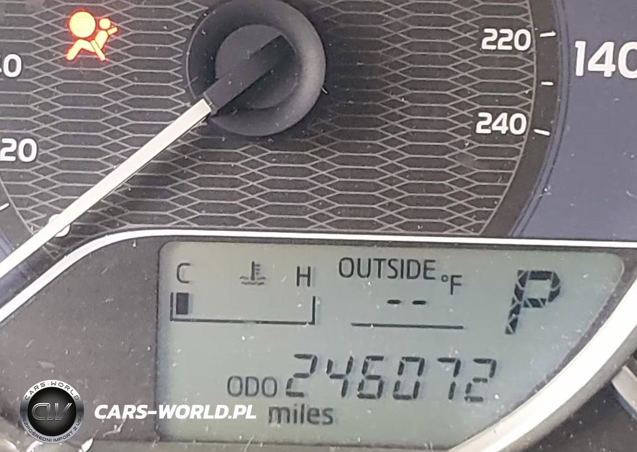 2016 Toyota Corolla Le VIN:5YFBURHE4GP372443 - 15