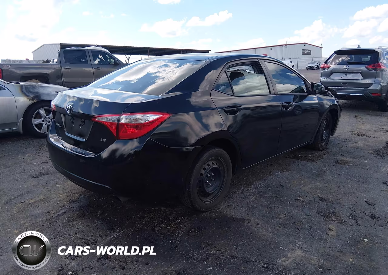 2016 Toyota Corolla Le VIN:5YFBURHE4GP372443 - 4