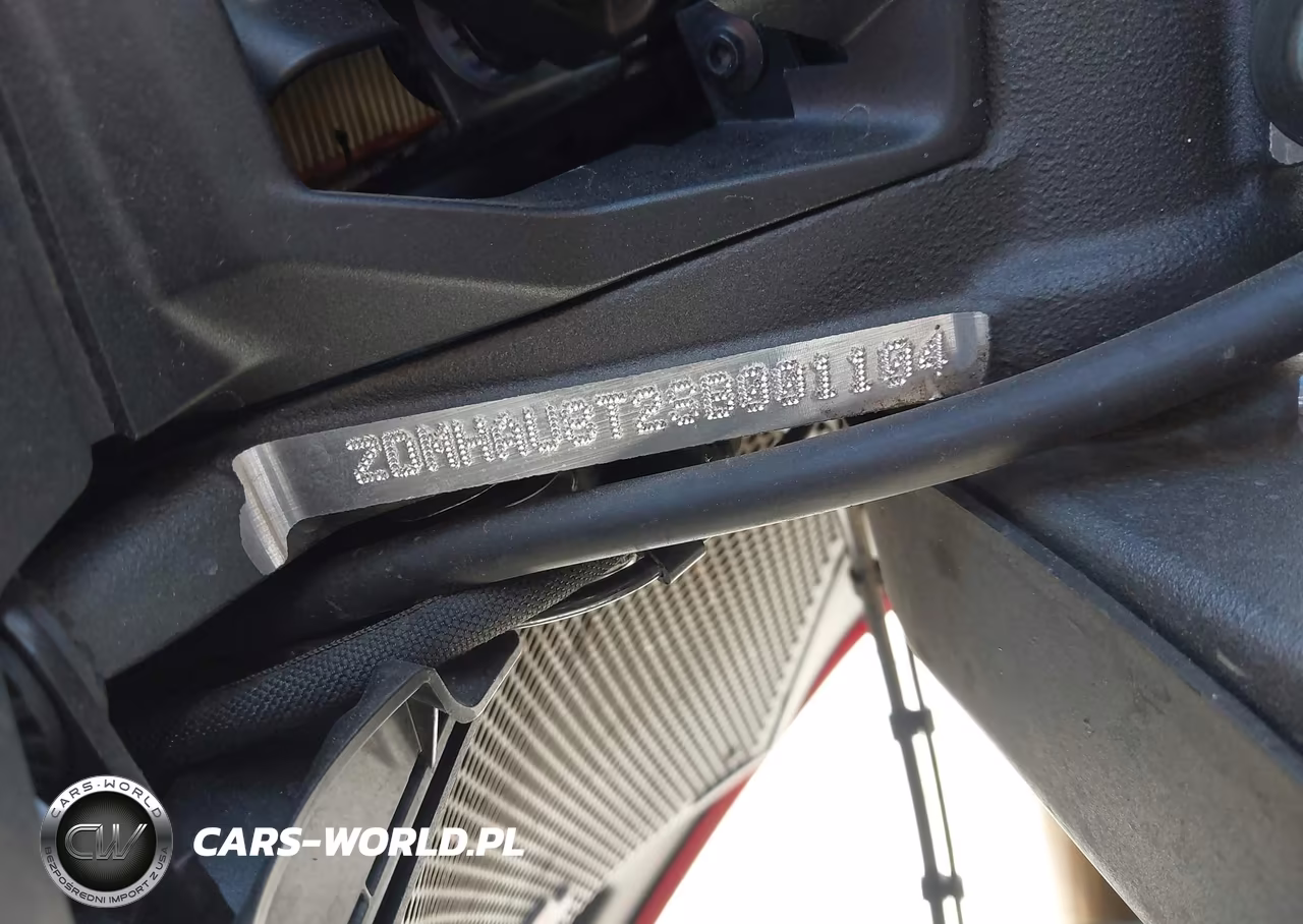 2025 Ducati Panigale V2-V2 S VIN:ZDMHAU8T2SB001104 - 10