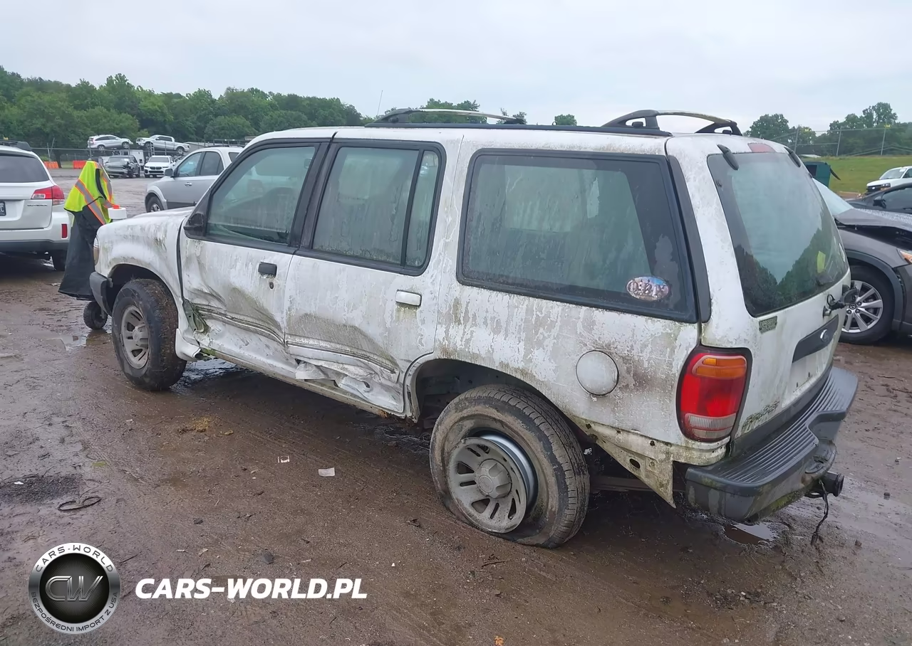 2000 Ford Explorer Xl Fleet VIN:1FMZU71X8YUB43925 - 3