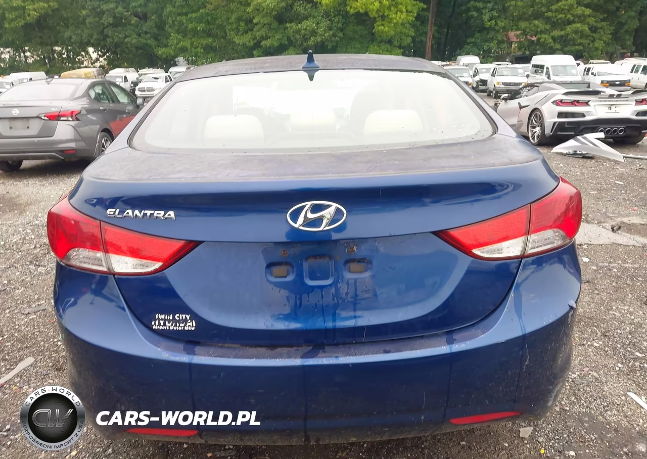2013 Hyundai Elantra Gls VIN:KMHDH4AE1DU632978 - 16