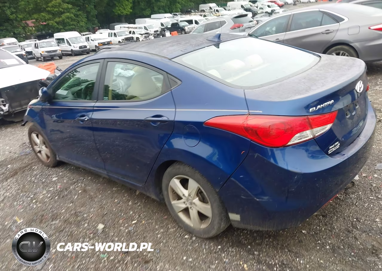 2013 Hyundai Elantra Gls VIN:KMHDH4AE1DU632978 - 3