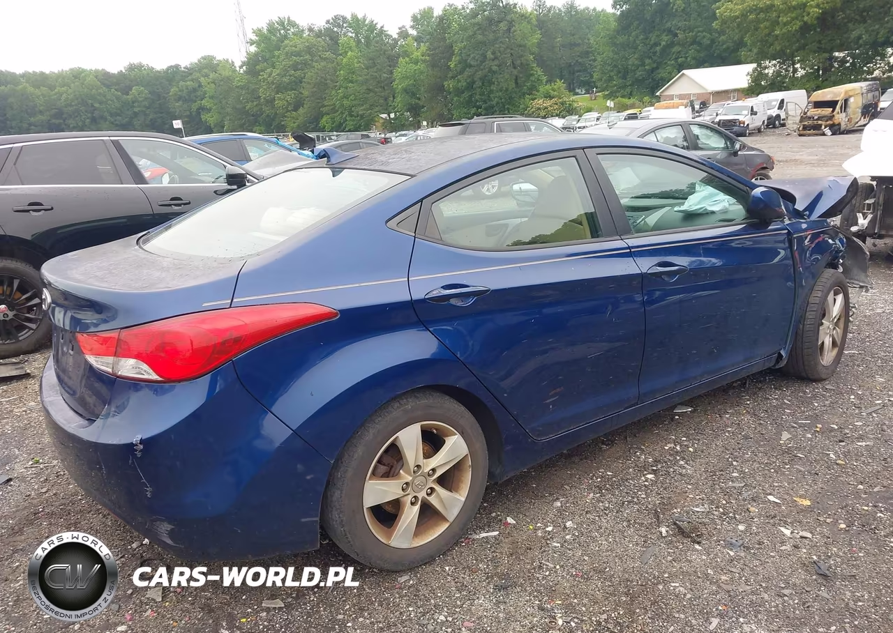 2013 Hyundai Elantra Gls VIN:KMHDH4AE1DU632978 - 4