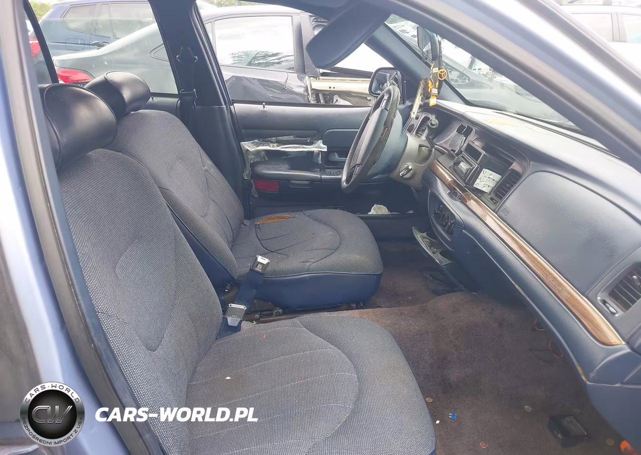 1995 Ford Crown Victoria Police Interceptor VIN:2FALP71WXSX178335 - 5