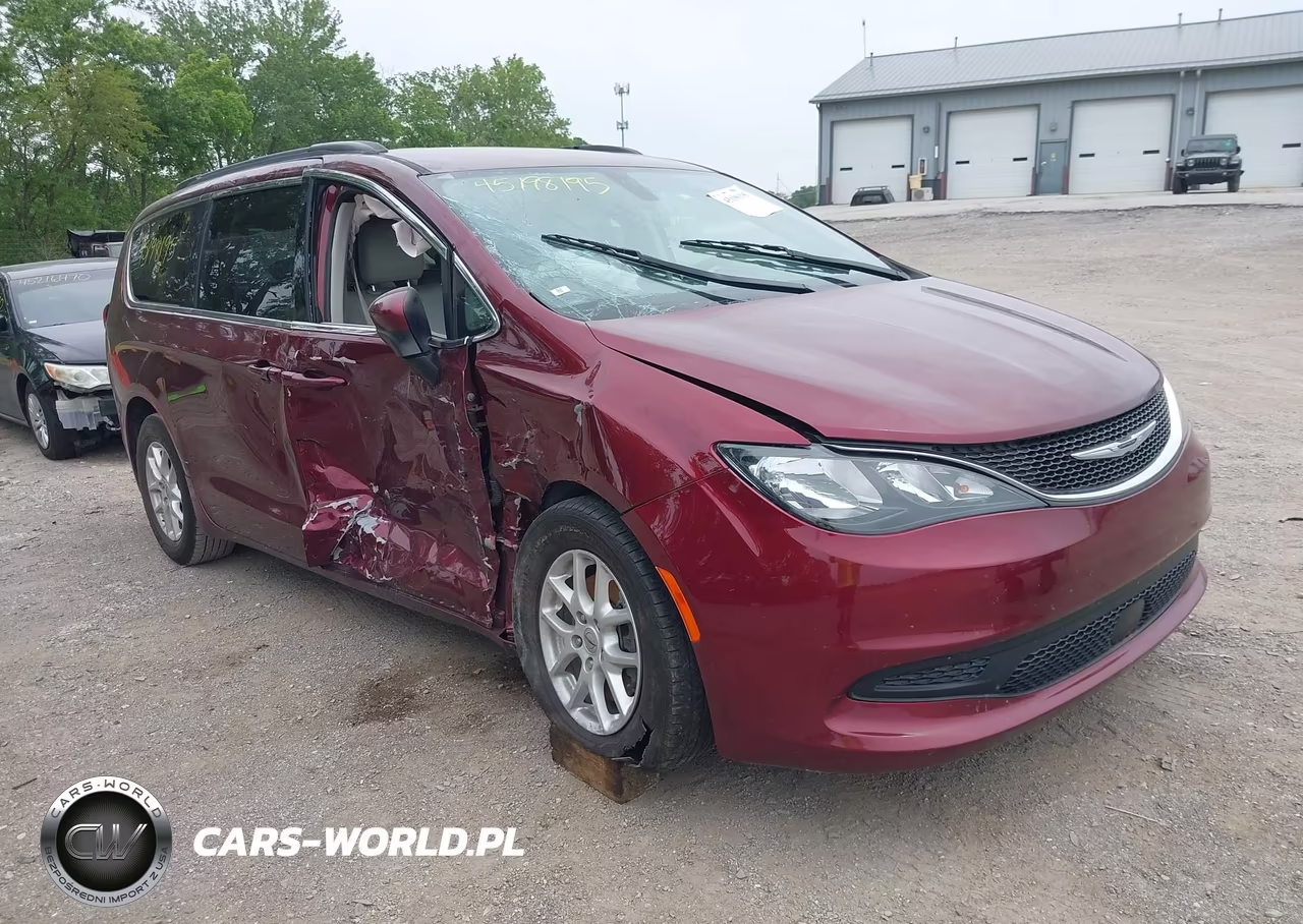 2021 Chrysler Voyager Lxi – zdjęcie 1 z 16