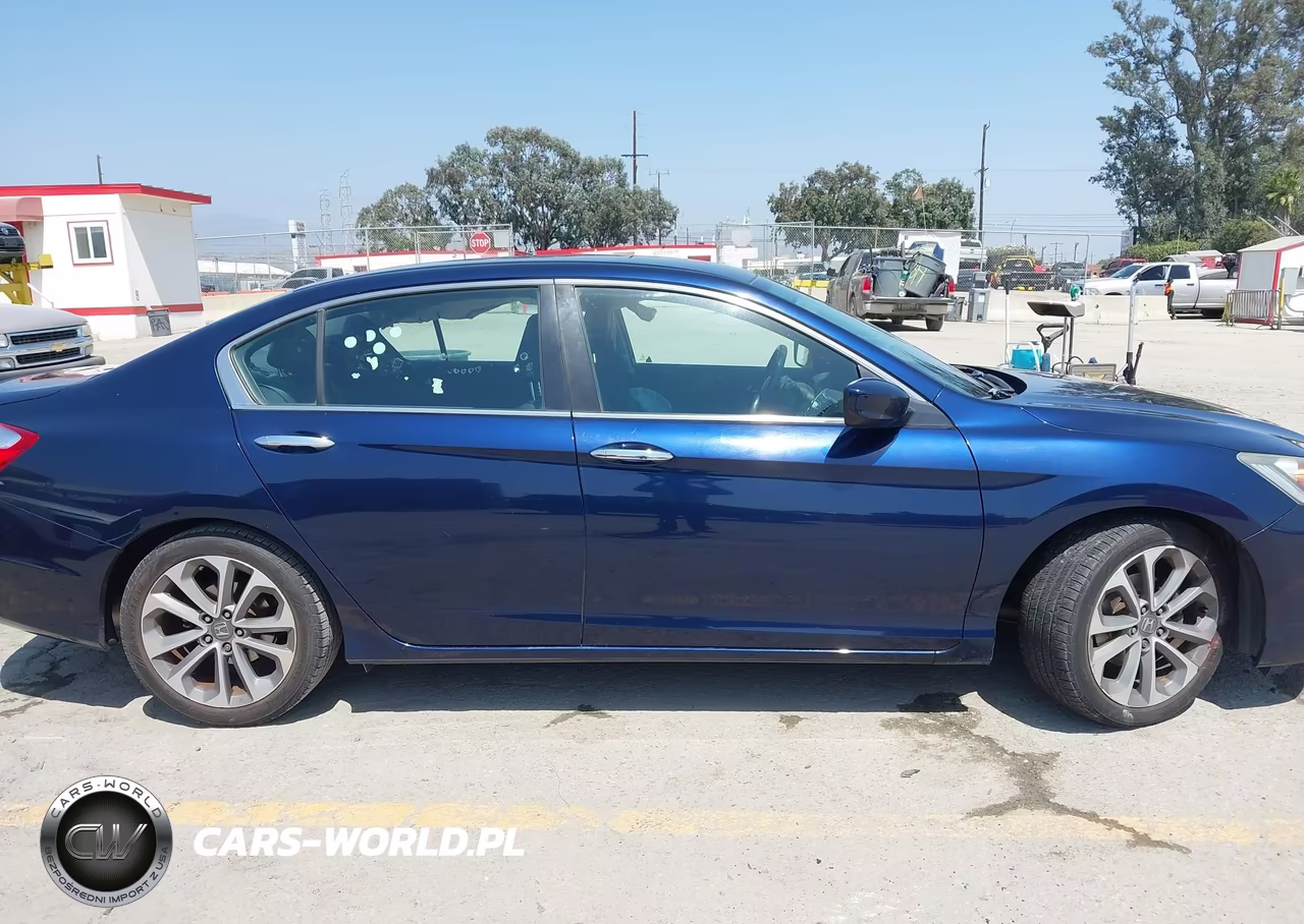 2015 Honda Accord Sport VIN:1HGCR2F57FA265519 - 13