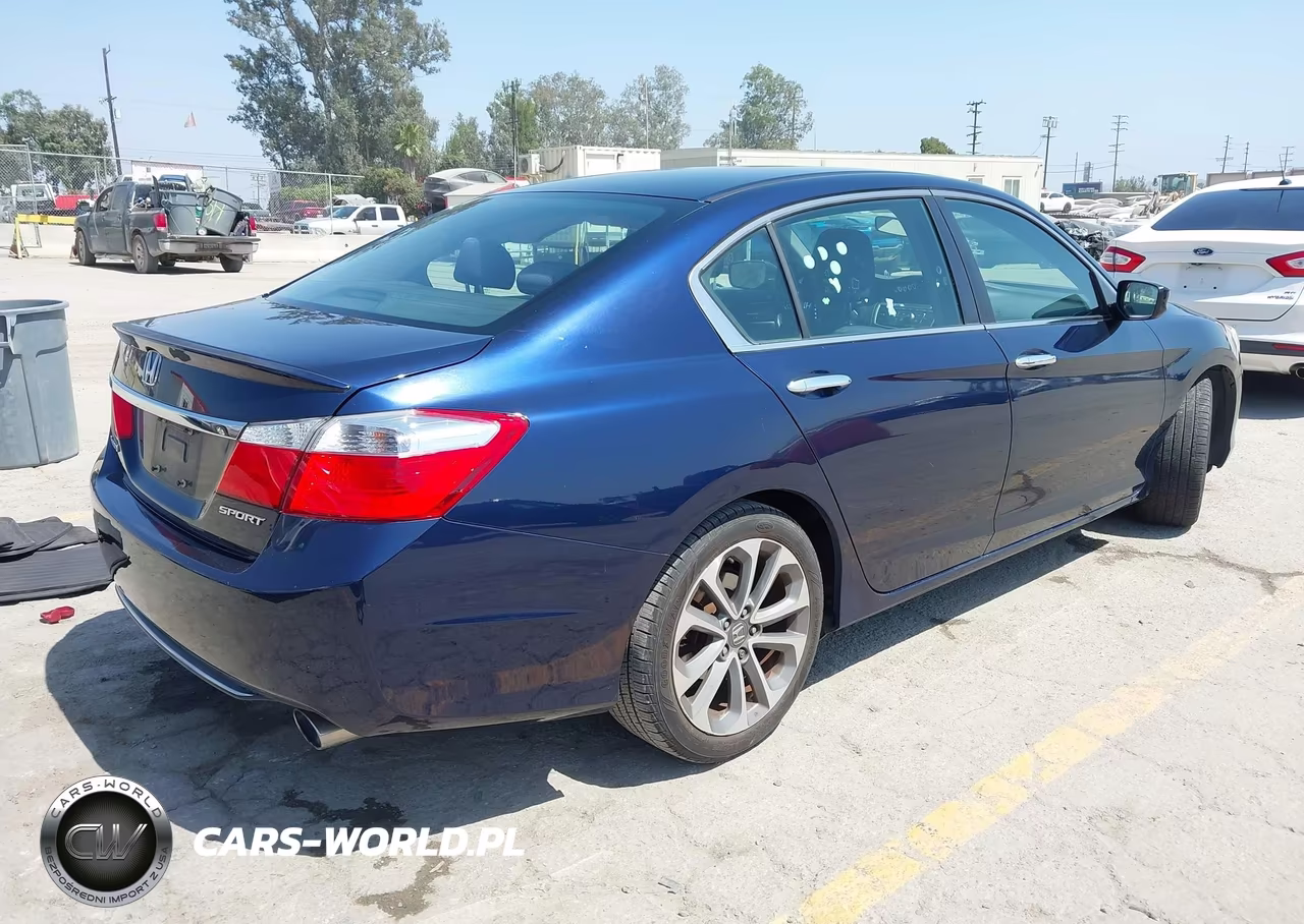 2015 Honda Accord Sport VIN:1HGCR2F57FA265519 - 4
