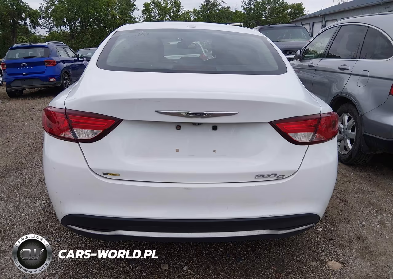 2015 Chrysler 200 C VIN:1C3CCCCB4FN593770 - 16