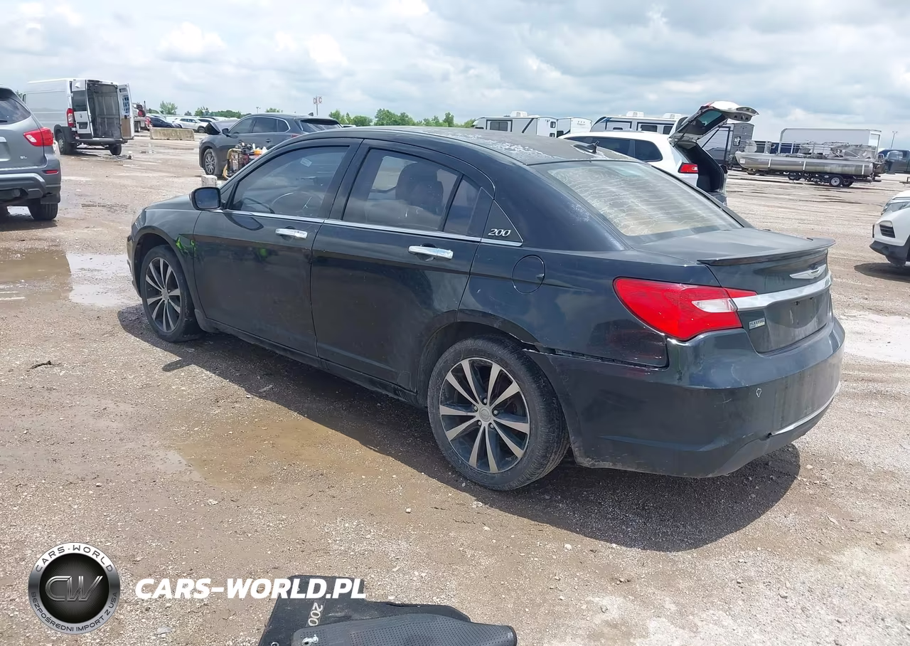 2013 Chrysler 200 Limited VIN:1C3CCBCG8DN526995 - 3