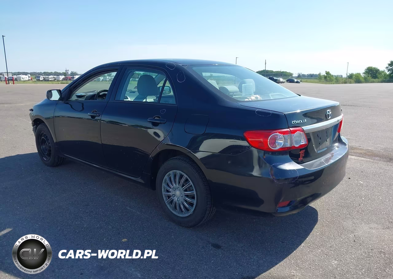 2011 Toyota Corolla Le VIN:2T1BU4EE2BC561883 - 3