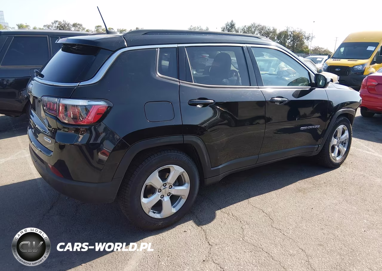 2019 Jeep Compass Latitude Fwd VIN:3C4NJCBBXKT789217 - 4