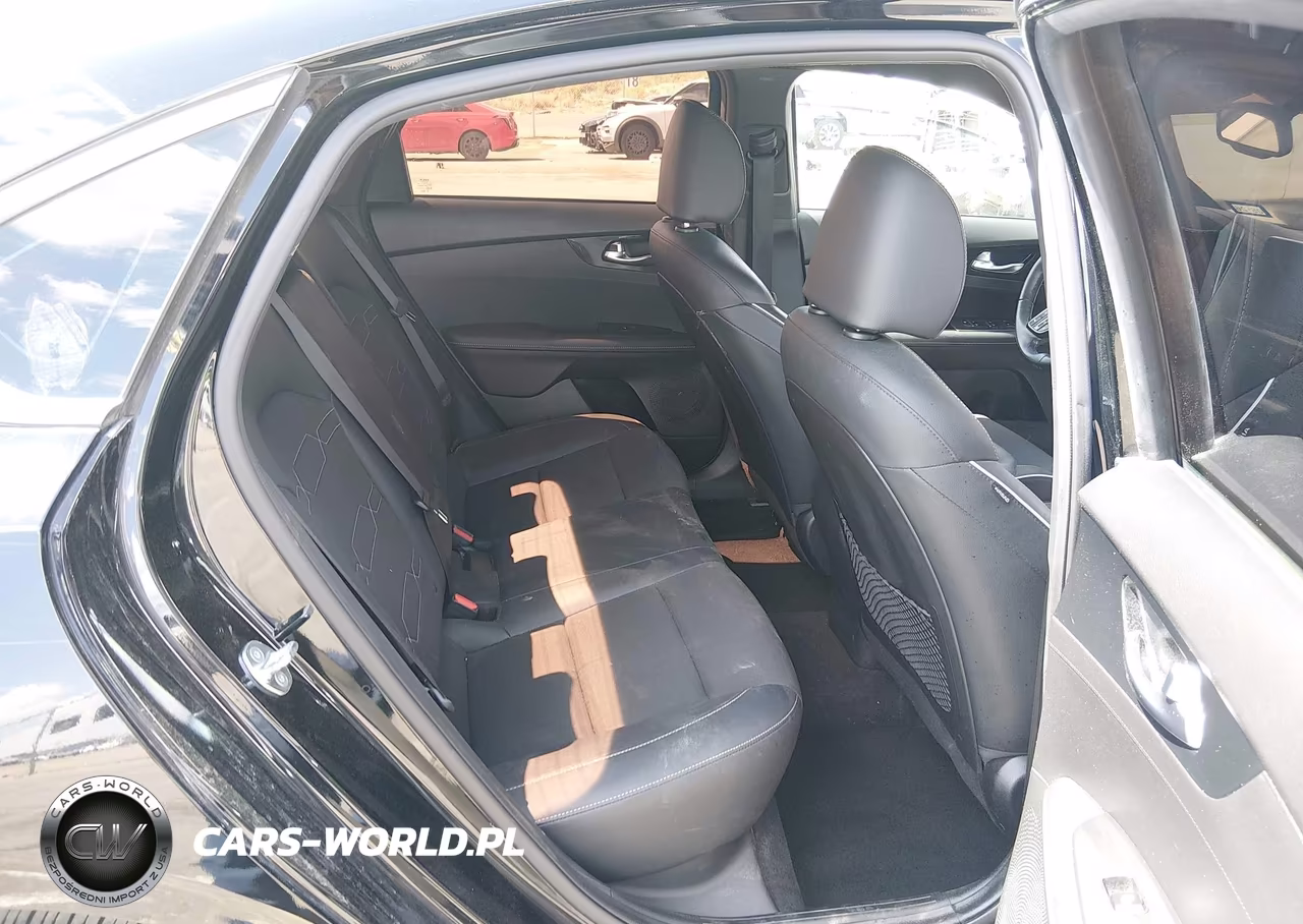 2023 Kia Forte Gt-Line VIN:3KPF54AD4PE660791 - 8