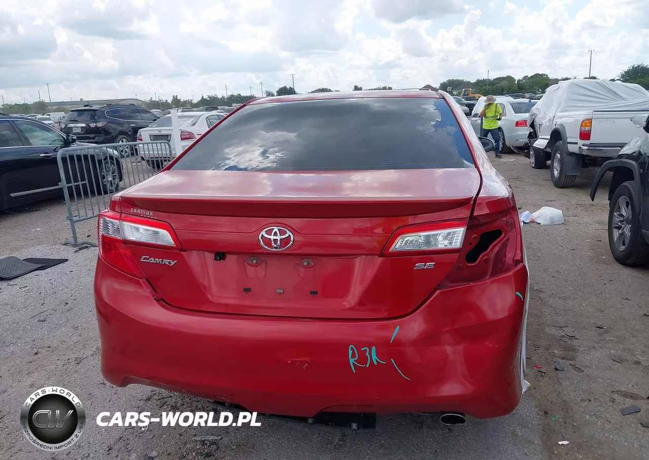2014 Toyota Camry Se VIN:4T1BF1FK1EU774971 - 17