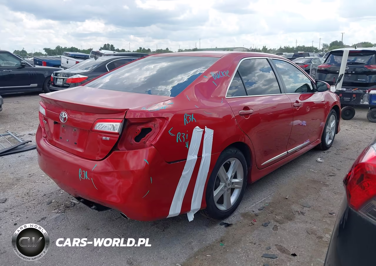 2014 Toyota Camry Se VIN:4T1BF1FK1EU774971 - 4