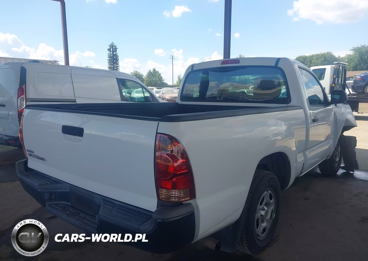 2013 Toyota Tacoma VIN:5TFNX4CN7DX024793 - 4