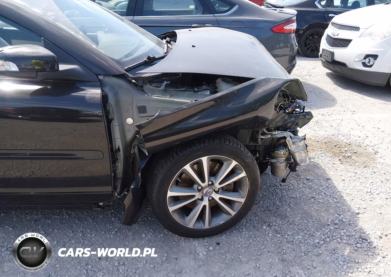 2011 Volvo C70 T5 VIN:YV1672MC6BJ117966 - 13