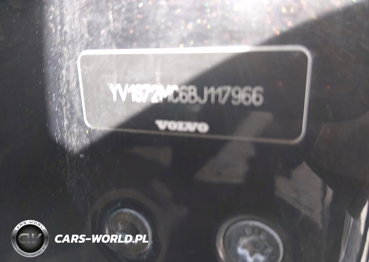 2011 Volvo C70 T5 VIN:YV1672MC6BJ117966 - 9