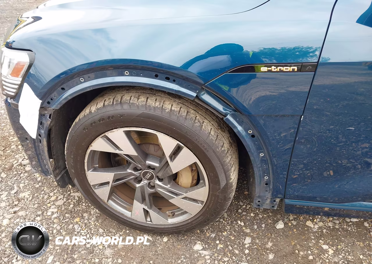 2022 Audi E-Tron Premium Quattro VIN:WA1AABGE9NB009784 - 21