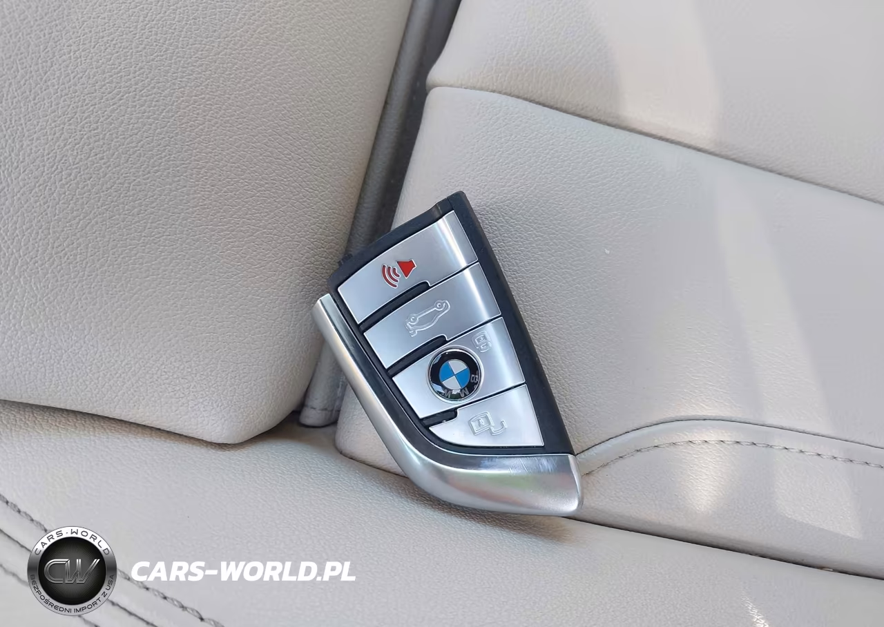 2021 BMW X3 xDrive30I VIN:5UXTY5C08M9G40121 - 11