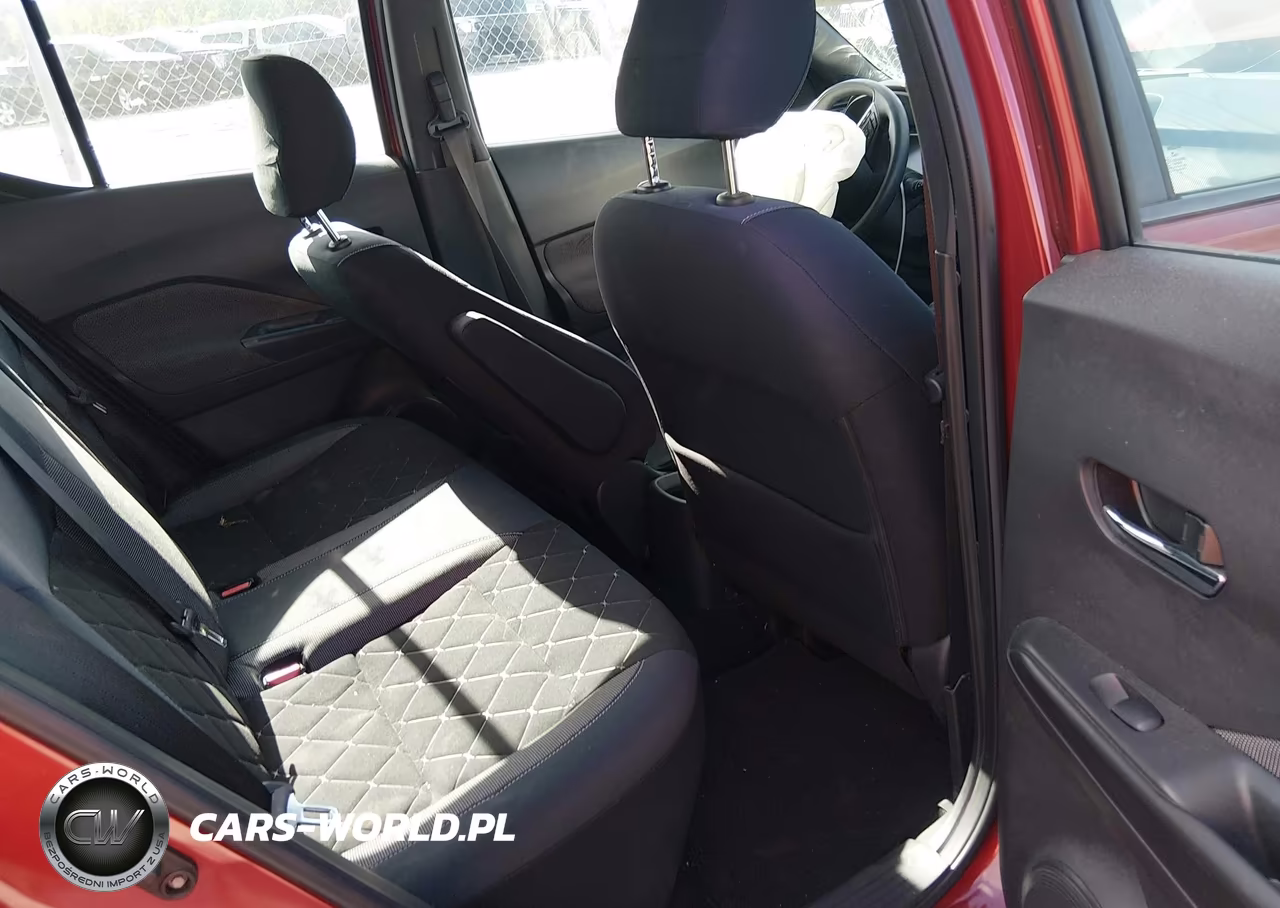 2018 Nissan Kicks Sv VIN:3N1CP5CU0JL506245 - 8