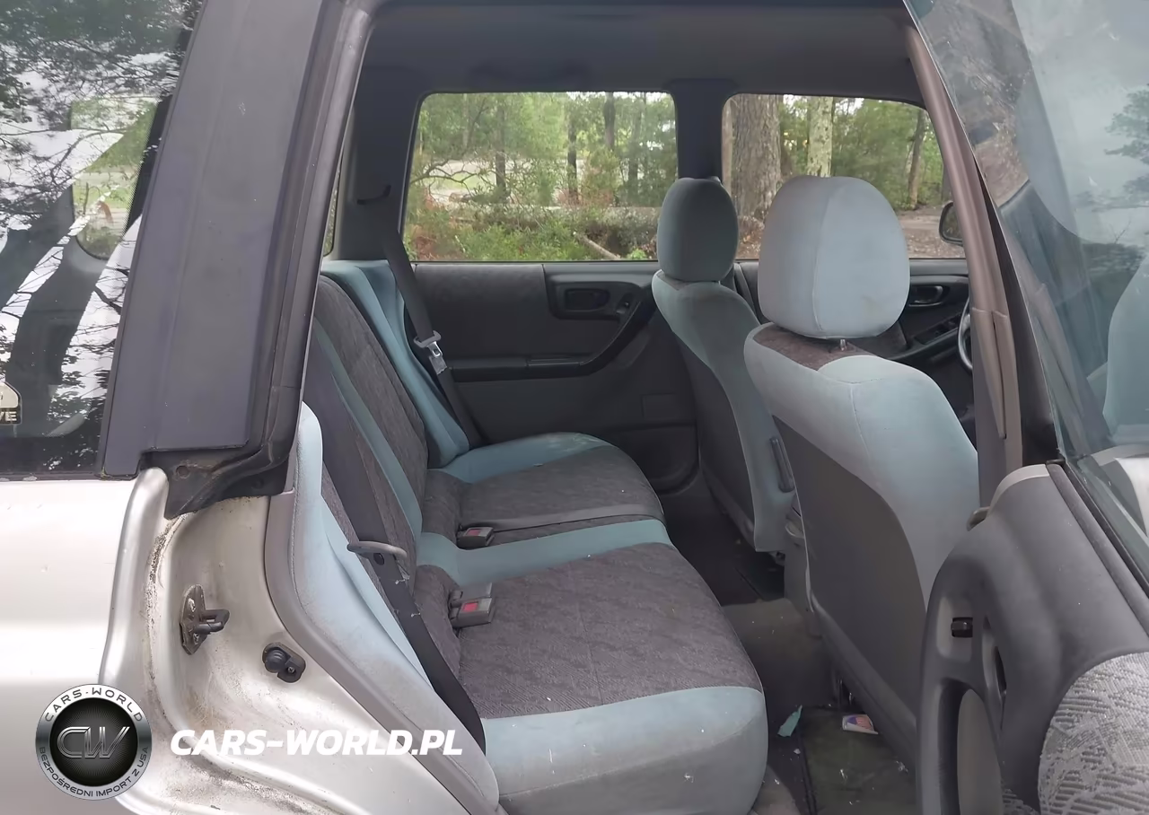 1999 Subaru Forester L VIN:JF1SF6354XH748575 - 8