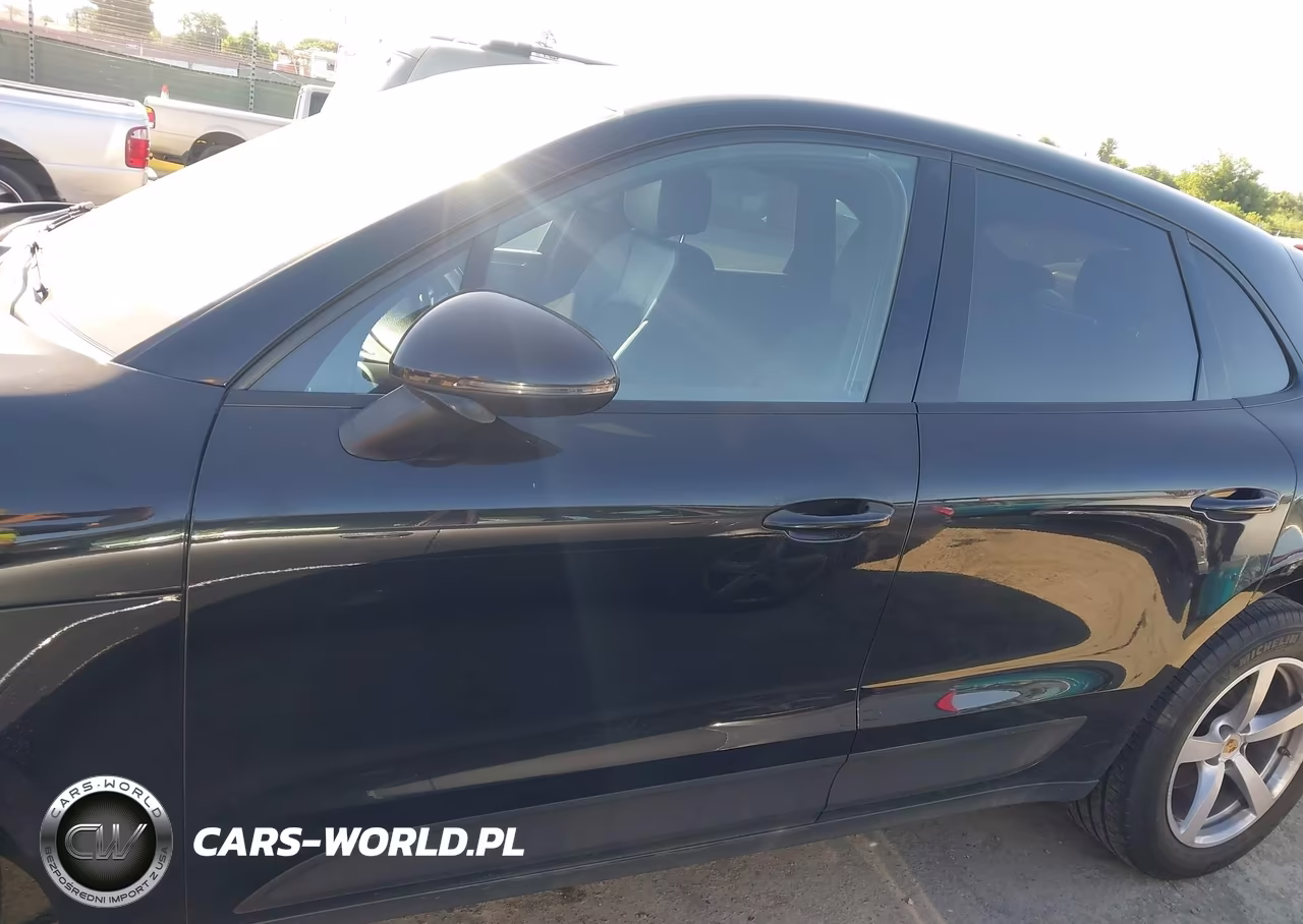 2017 Porsche Macan VIN:WP1AA2A51HLB03444 - 14