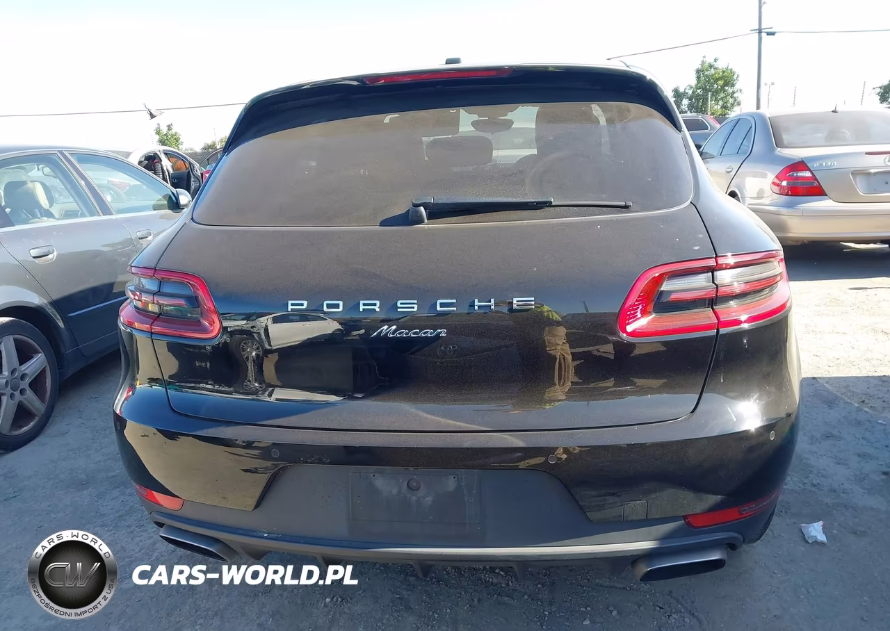 2017 Porsche Macan VIN:WP1AA2A51HLB03444 - 16