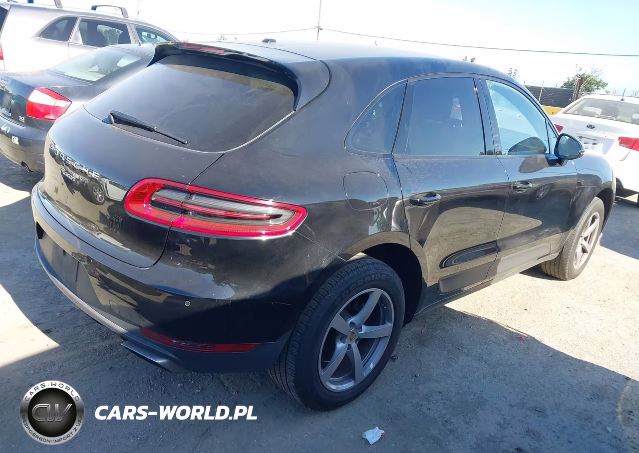 2017 Porsche Macan VIN:WP1AA2A51HLB03444 - 4